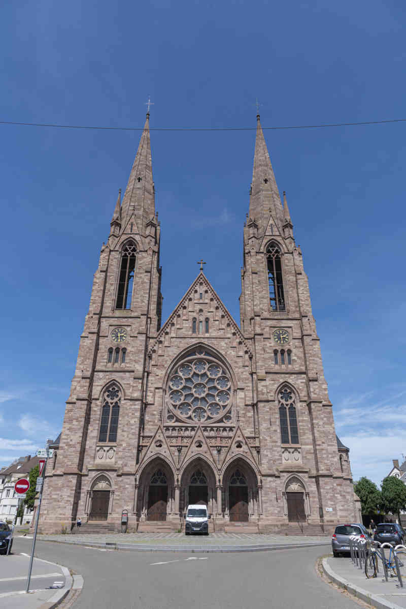 Francia - Alsacia 056 - Estrasburgo - iglesia de Saint-Paul.jpg